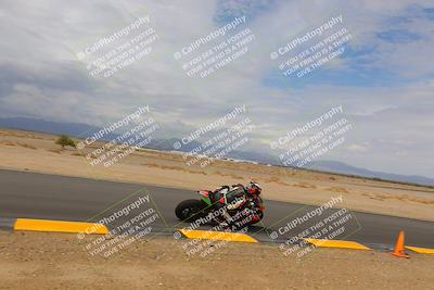 media/Sep-10-2022-SoCal Trackdays (Sat) [[a5bf35bb4a]]/Turn 9 Inside (1215pm)/